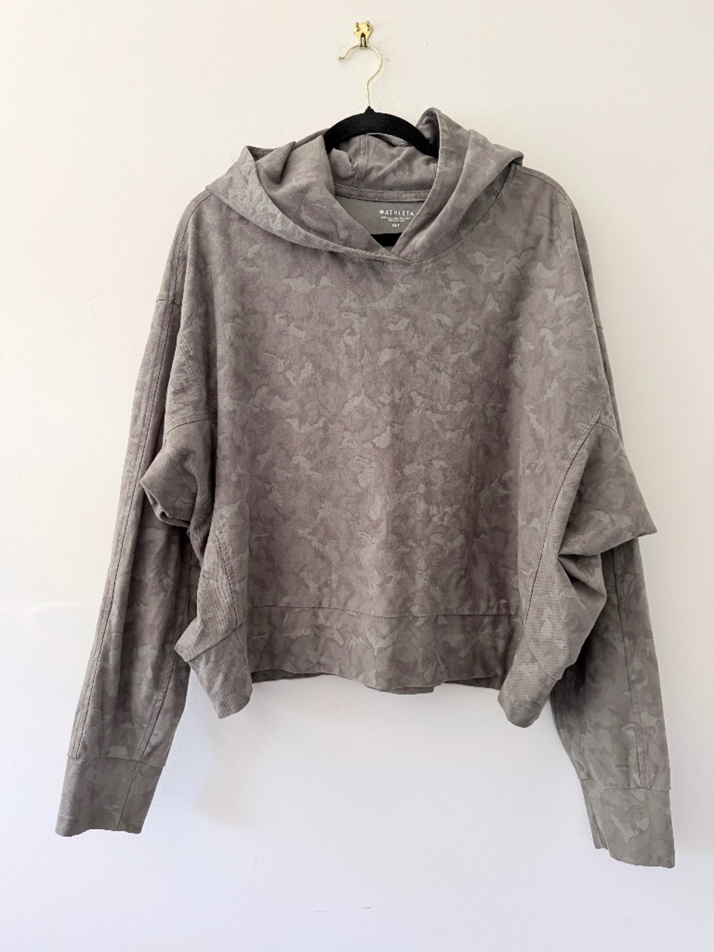 Athleta Farallon Printed Hooded Sweatshirt Camouflage Slouchy Athleisure Workout